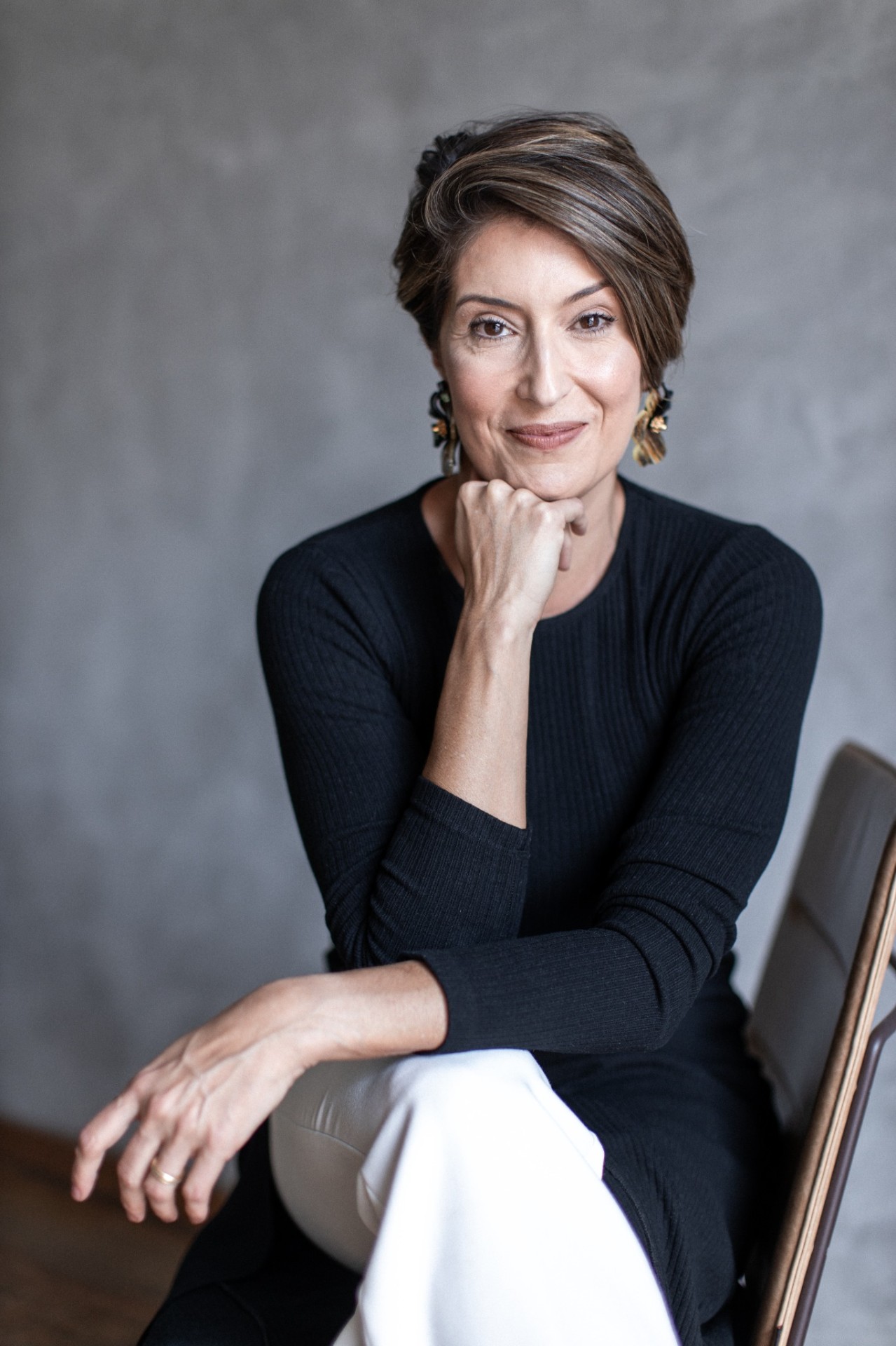 Silvia Beraldo olhando para a câmera